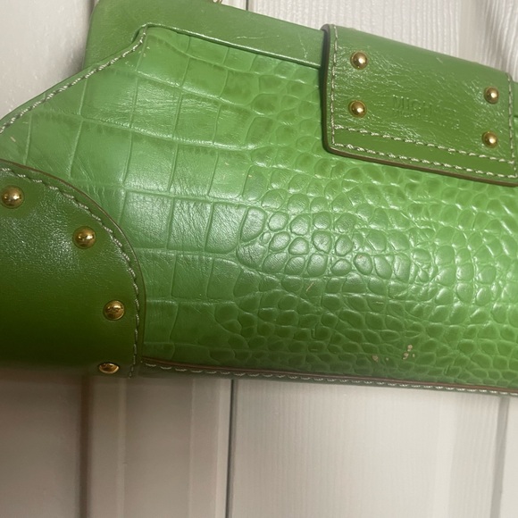 Michael Kors Green Crocodile Print Shoulder Handbag - Picture 5 of 16